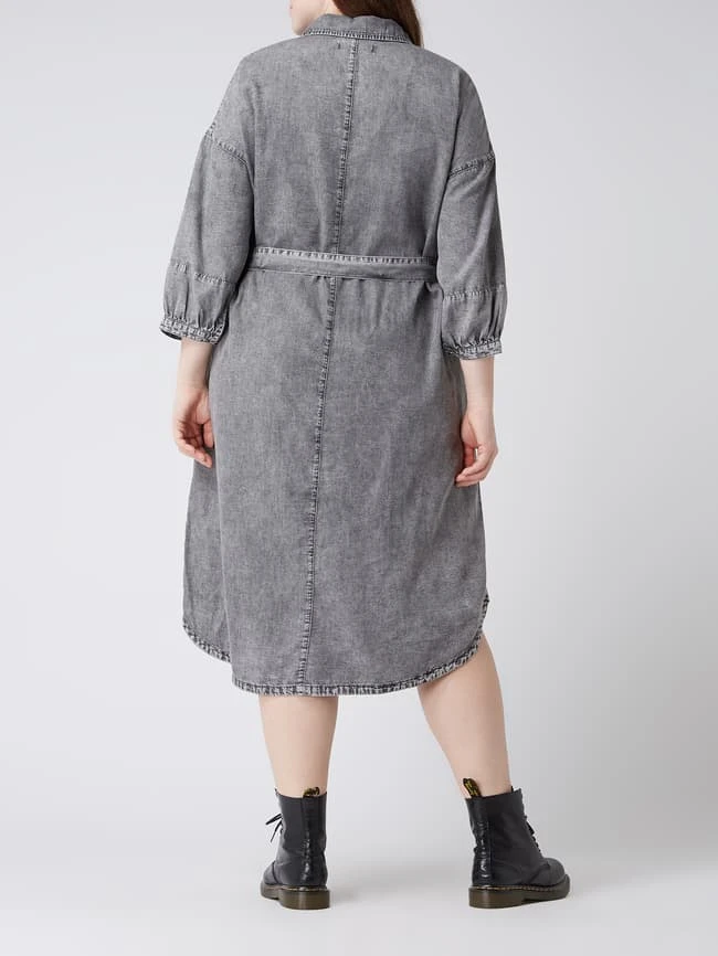 ONLY CARMAKOMA Midikleid Mit Blumenmuster - Mittelgrau – Bild 4