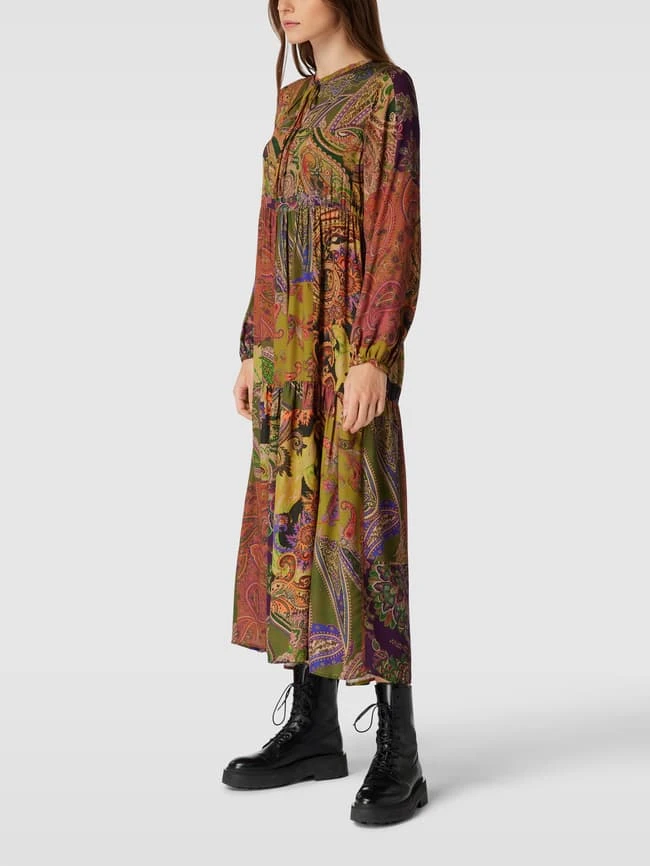 Emily Van Den Bergh Midikleid Mit Allover-Muster Modell 'Paisleypatch Stufenvolant' - Grün